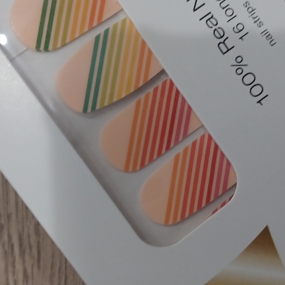 New Color Street nail strips, Rainbow Rhythm set. - Picture 4 of 8